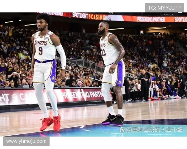 湖人队与太阳队季前赛精彩对决展现新赛季阵容实力与战术风采